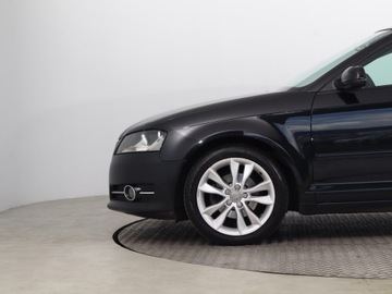 Audi A3 8P Hatchback 3d 1.2 TFSI 105KM 2011 Audi A3 1.2 TFSI, Klima, Klimatronic, Parktronic, zdjęcie 14