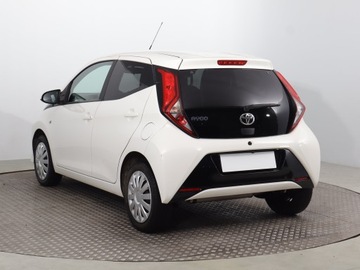 Toyota Aygo II Hatchback 3d Facelifting 1.0 VVT-i 72KM 2020 Toyota Aygo 1.0 VVT-i, Salon Polska, Serwis ASO, zdjęcie 3