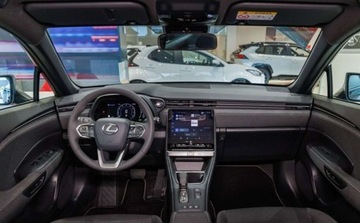 Lexus LBX 1.5 Hybrid 136KM 2024 Lexus LBX LBX 1.5 Hybrid 1.5 Hybryda 136KM, zdjęcie 4