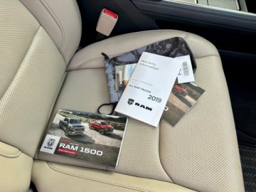 Dodge Ram V 2019 DODGE RAM 1500 LIMITED Crew Cab 4X4 Pickup 5.7 HEMI FULL LED, zdjęcie 25