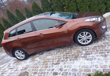Hyundai i30 II Wagon 1.4 CRDi 90KM 2013 Hyundai i30 Hyundai i30 II Piekny Hyundai i30 1.4 CRDI 2013r - ladny stan, zdjęcie 3