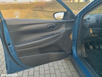 Hyundai Bayon 2024 Hyundai Bayon 1.2 MPI Pure 1.2 Benzyna 79KM, zdjęcie 9