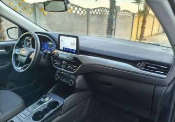Ford Kuga III SUV Plug-In 2.5 Hybrid 190KM 2023 Ford Kuga Ford Kuga 2.5 Duratec FHEV TITANIUM 2.5 Hybryda 190KM, zdjęcie 15