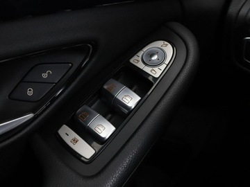 Mercedes Klasa C W205 2015 Mercedes C 180 Niski przebieg Automat Navi, zdjęcie 33