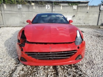 Ferrari California 2015 Ferrari California T 2015 3.9l 3.9 Benzyna 553KM, zdjęcie 6