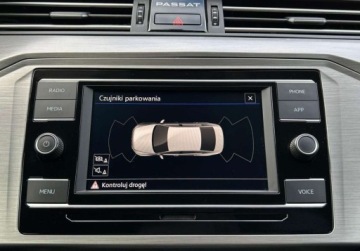 Volkswagen Passat B8 Limousine Facelifting 1.5 TSI EVO 150KM 2021 Volkswagen Passat Essence Pakiety, Tempomat, Reflektory LED, Bezwypadkowy, zdjęcie 26