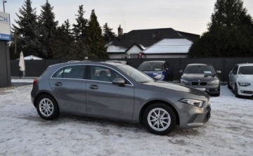 Mercedes Klasa A W177/V177 Hatchback 1.3 200 163KM 2018 Mercedes-Benz Klasa A A200 Automat Benzyna Kamera Nawigacja 1.3 Benzyna, zdjęcie 2