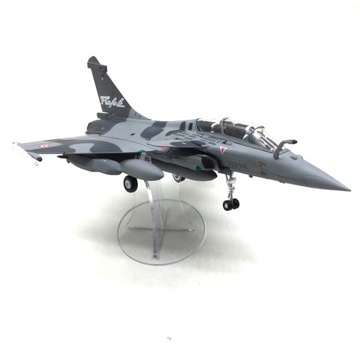 Сплавная модель истребителя в масштабе 1:7.