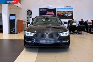 BMW Seria 5 G30-G31 Limuzyna 520d 190KM 2017 BMW Seria 5 520dLED Fog LightsActive GuardPark Distance ControlDywaniki, zdjęcie 1