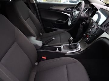 Opel Insignia I Hatchback 2.0 CDTI ECOTEC 160KM 2010 Opel Insignia 2.0 CDTI, Salon Polska, Serwis ASO, zdjęcie 8