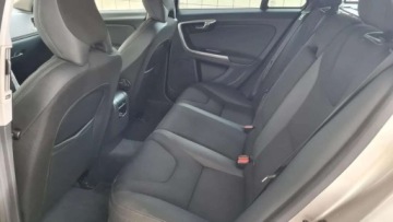 Volvo V60 I Kombi 2.4 D5 215KM 2011 Volvo V60 2,4 D5 215KM AWD 267tys.km, automat, navi, tempomat, sewisowany, zdjęcie 9
