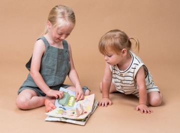 Taf Toys «Моя первая сенсорная тетрадь»