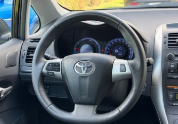 Toyota Auris I Hatchback 5d Facelifting 1.8 HSD 136KM 2011 Toyota Auris 1,8 HYBRID 136KM Climatronic Bezwypadkowy ASO Dla wymagajacych, zdjęcie 15