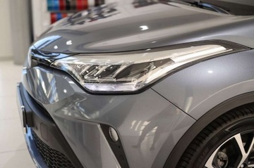 Toyota C-HR I Crossover Facelifting 1.8 Hybrid 122KM 2021 Toyota C-HR 1.8 Hybrid Style 1.8 Hybryda 122KM, zdjęcie 12