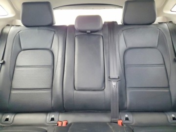 Jaguar E-Pace 2020 Jaguar E-Pace SE 2020 2.0 Benzyna 246KM, zdjęcie 10