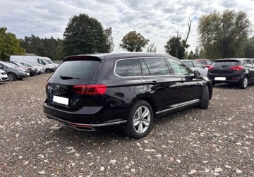 Volkswagen Passat B8 Variant Facelifting 2.0 TSI 190KM 2021 Volkswagen Passat Variant 2.0B 190KM salon Polska Rline skora alkantara VA, zdjęcie 3