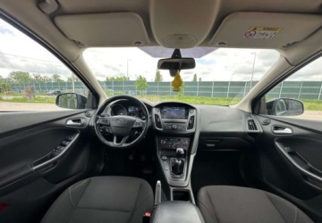 Ford Focus III Kombi Facelifting 1.6 TDCi 115KM 2014 Ford Focus Ford Focus 1.6 TDCi DPF Titanium 1.6 Diesel 115KM, zdjęcie 27
