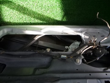 BMW E46 КУПЕ КАБРИОЛЕТ ДВЕРЬ ПЕРЕДНЯЯ ПРАВАЯ TITANSILBER