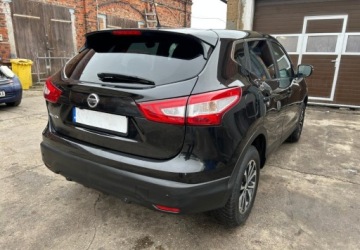 Nissan Qashqai II Crossover 1.2 DIG-T 115KM 2015 Nissan Qashqai Fajny Stan 1.2 Benzyna 116KM, zdjęcie 3