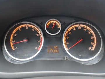 Opel Corsa D Hatchback 1.2 Twinport ECOTEC 80KM 2009 Opel Corsa 1.2, Klima, El. szyby, zdjęcie 10