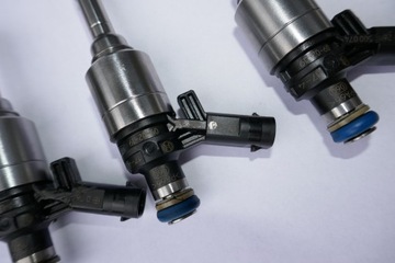 VW SEAT SKODA 1.8 TSI TFSI ИНЖЕКТОР 06H906036H