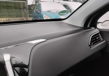 Peugeot 208 I 2016 Peugeot 208 2016r, 1.2 Benzyna. Uszkodzony lewy bok. Jezdzi. 1.2 Benzyna, zdjęcie 12