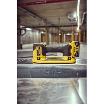 DCE590N DEWALT ПРИСОСА ВАКУУМНЫЙ ЗАХВАТ GRABO Корпус