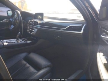 BMW Seria 7 G70 2022 BMW Seria 7 2022r., 3.0L 3.0 Benzyna 355KM, zdjęcie 8