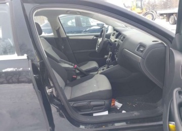 Volkswagen Jetta VI Sedan Facelifting 1.4 TSI 150KM 2017 Volkswagen Jetta 1.4t S, od ubezpieczalni 1.4 Benzyna 150KM, zdjęcie 6