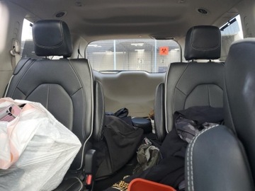 Chrysler Pacifica II 2022 Chrysler Pacifica Limited 2022 3.6l 3.6 Benzyna 287KM, zdjęcie 10