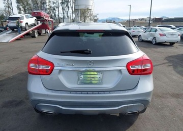 Mercedes GLA I Off-Roader Facelifting 2.0 250 211KM 2018 Mercedes-Benz GLA 2018r., Gla 250, 2L, od ubezpieczalni 2.0 Benzyna 211KM, zdjęcie 6