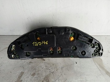 MERCEDES BENZÍN W210 PŘÍSTROJOVÁ DESKA A2105401611