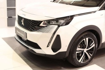 Peugeot 3008 II Crossover Facelifting  1.5 BlueHDi 130KM 2023 Peugeot 3008 1.5 BlueHDi GT SS EAT8 1.5 Diesel 130KM, zdjęcie 25