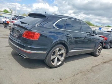 Bentley Bentayga 2019 Bentley Bentayga 2019. 4.0 Benzyna 550KM, zdjęcie 3
