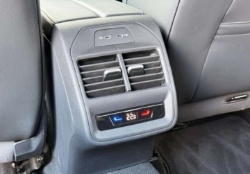 Volkswagen Passat B8 Variant Facelifting 2.0 TDI SCR 150KM 2024 Volkswagen Passat Variant Reflektory IQ Light Matrix Masaz Alcantara Sa, zdjęcie 30