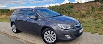 Opel Astra J Sports Tourer 2.0 CDTI ECOTEC 165KM 2012 Opel Astra 2.0 CDTI 165KM LED Automat Xenon Navi Skora 2.0 Diesel 164KM, zdjęcie 2