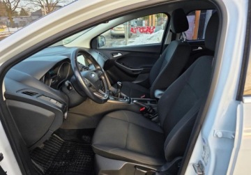 Ford Focus III Kombi Facelifting 1.0 EcoBoost 100KM 2018 Ford Focus SW Benzynkaserwisnowy rozrzad Benzyna 100KM, zdjęcie 12