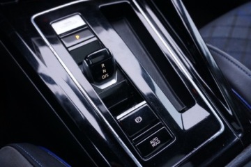 Volkswagen Golf VIII R 2.0 TSI 320KM 2022 Volkswagen Golf 4Mot DSG SalonPL Szyberdach ACC Kamera Klima 3stref, zdjęcie 9