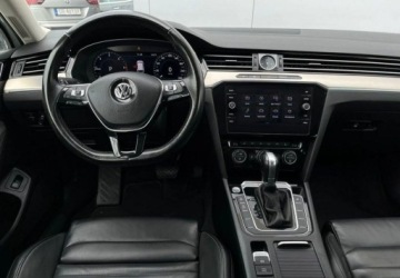 Volkswagen Passat B8 Variant 2.0 TDI SCR 240KM 2018 Volkswagen Passat R-LINE DSG Kamera 4x4 240KM Faktura Vat 23 2.0, zdjęcie 37