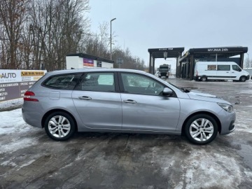 Peugeot 308 II SW Facelifting 1.5 BlueHDI 130KM 2021 Peugeot 308 SW 1.5 BlueHDi I-Cockpit Navi Kamera PDC, zdjęcie 4