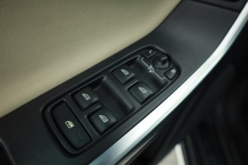 Volvo XC60 I 2010 Volvo XC60 D5, 202 KM, 4X4, Automat, Navi, Xenon, zdjęcie 15
