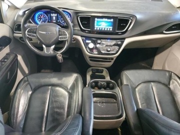 Chrysler Pacifica II 2020 Chrysler Pacifica Chrysler Pacifica Touring L FWD 3.6 Benzyna 287KM, zdjęcie 7