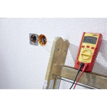 ЦИФРОВОЙ МУЛЬТИМЕТР НА 1000 В AC CAT IV 45215 WIHA