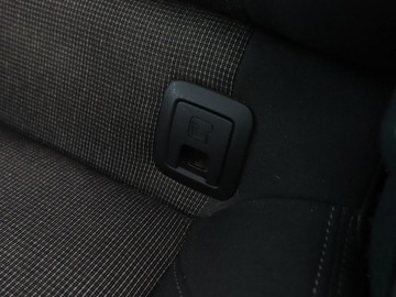 Volkswagen Passat B8 Variant 2.0 TDI BlueMotion SCR 150KM 2016 Volkswagen Passat Comfortline BlueMotion 150KM, zdjęcie 35