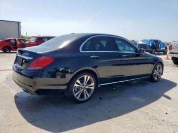 Mercedes Klasa C W205 2019 Mercedes-Benz Klasa C 300 2019 2.0l 2.0 Benzyna 255KM, zdjęcie 3