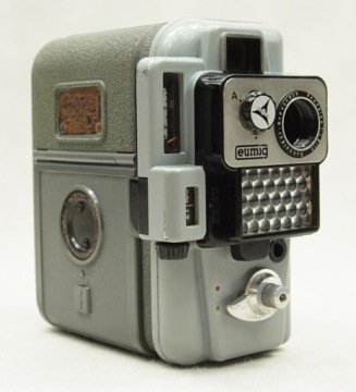 Камера EUMIG SERVOMATIC с кейсом, в рабочем состоянии