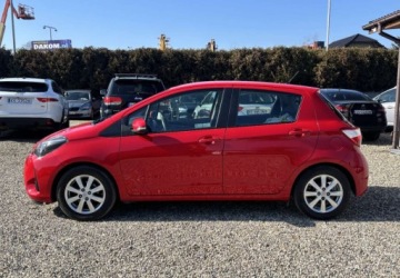 Toyota Yaris III Hatchback 5d Facelifting 1.0 VVT-i 69KM 2017 Toyota Yaris Polski salon Benzyna 69KM, zdjęcie 2