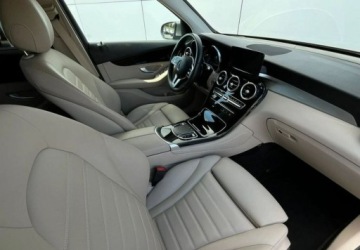 Mercedes GLC C253 SUV Facelifting 2.0 300d 245KM 2020 Mercedes-Benz GLC 245 koni 4x4 Automat Navi Skora Kamera FV Piekny, zdjęcie 10