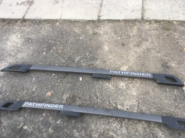 STŘEŠNÍ NOSIČ STŘEŠNÍ PRAVÝ PATHFINDER R51