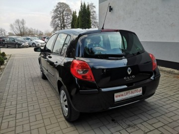 Renault Clio III Hatchback 5d 1.2 i 16V 75KM 2008 Renault Clio 1.2 Benzyna 75KM Klimatyzacja, zdjęcie 7